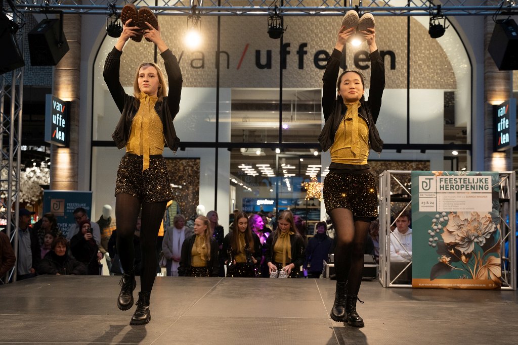 Modeshow 214.jpg